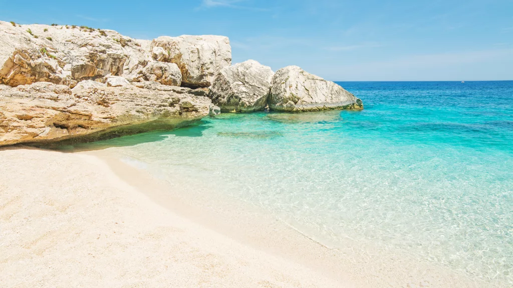 Cala Mariolu: caletta a Baunei