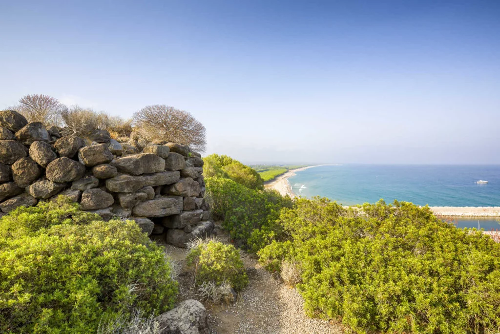 Cala Osalla vista dall'omonimo nuraghe